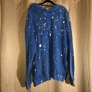 Easel Splatter Hoodie with split seems at hip
